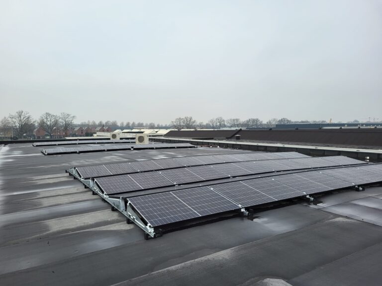 Pure-Stroom, Zonnepanelen, Vianen, Platdak Systeem (2)